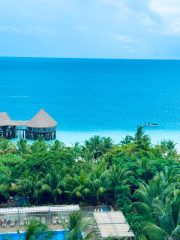 Zanzibar luxury beach resort destination 2026 travel guide
